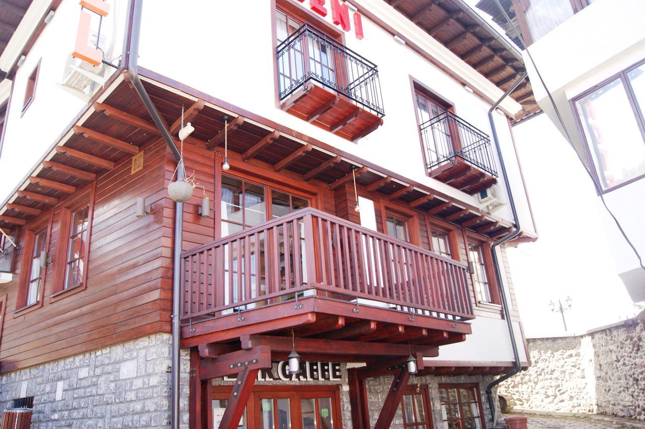 Hotel Prizreni Екстер'єр фото
