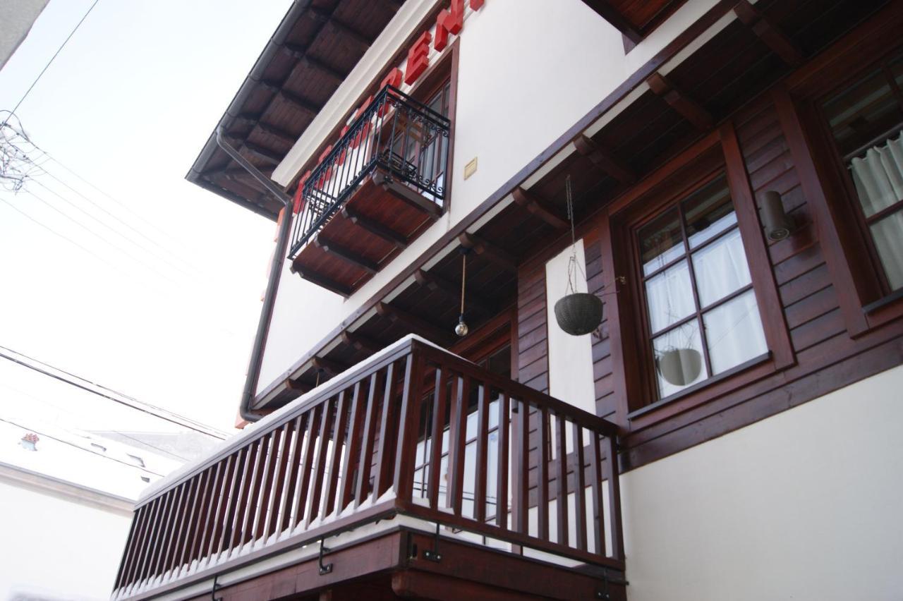 Hotel Prizreni Екстер'єр фото